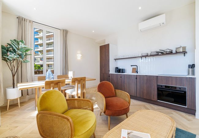 Apartment in Nice - Renovated Apartment – Air-Conditioned – 2 En-Suite Bedrooms Apartment in Nice - Renovated Apartment – Air-Conditioned – 2 En-Suite Bedrooms