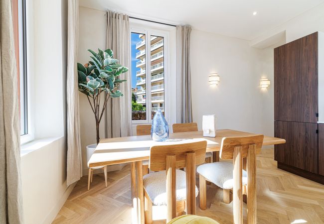 Apartment in Nice - Renovated Apartment – Air-Conditioned – 2 En-Suite Bedrooms Apartment in Nice - Renovated Apartment – Air-Conditioned – 2 En-Suite Bedrooms