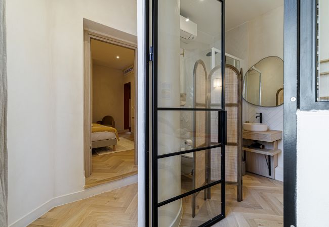 Apartment in Nice - Renovated Apartment – Air-Conditioned – 2 En-Suite Bedrooms Apartment in Nice - Renovated Apartment – Air-Conditioned – 2 En-Suite Bedrooms