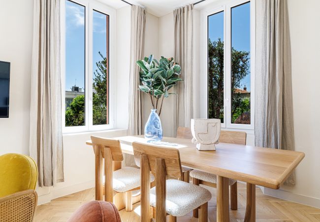 Apartment in Nice - Renovated Apartment – Air-Conditioned – 2 En-Suite Bedrooms Apartment in Nice - Renovated Apartment – Air-Conditioned – 2 En-Suite Bedrooms