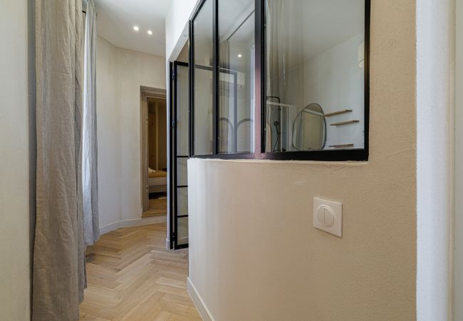 Apartment in Nice - Renovated Apartment – Air-Conditioned – 2 En-Suite Bedrooms Apartment in Nice - Renovated Apartment – Air-Conditioned – 2 En-Suite Bedrooms