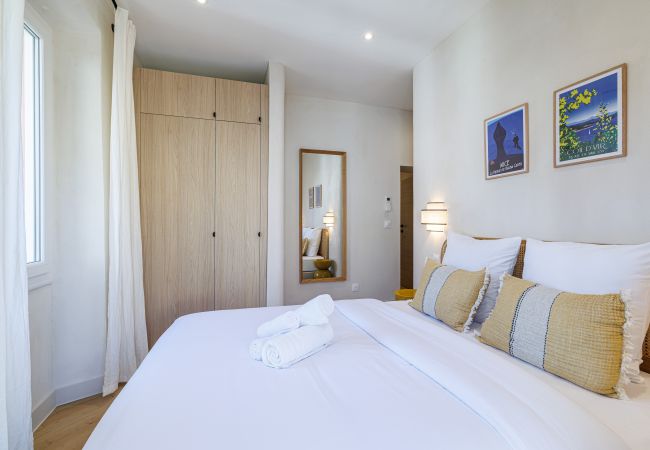 Apartment in Nice - Renovated Apartment – Air-Conditioned – 2 En-Suite Bedrooms Apartment in Nice - Renovated Apartment – Air-Conditioned – 2 En-Suite Bedrooms