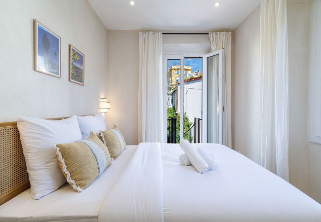 Apartment in Nice - Renovated Apartment – Air-Conditioned – 2 En-Suite Bedrooms Apartment in Nice - Renovated Apartment – Air-Conditioned – 2 En-Suite Bedrooms