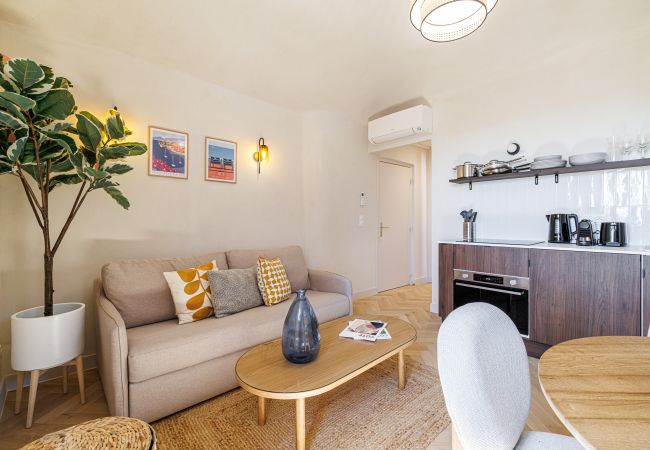 Apartment in Nice - Renovated Apartment – Air-Conditioned – 2 En-Suite Bedrooms Apartment in Nice - Renovated Apartment – Air-Conditioned – 2 En-Suite Bedrooms