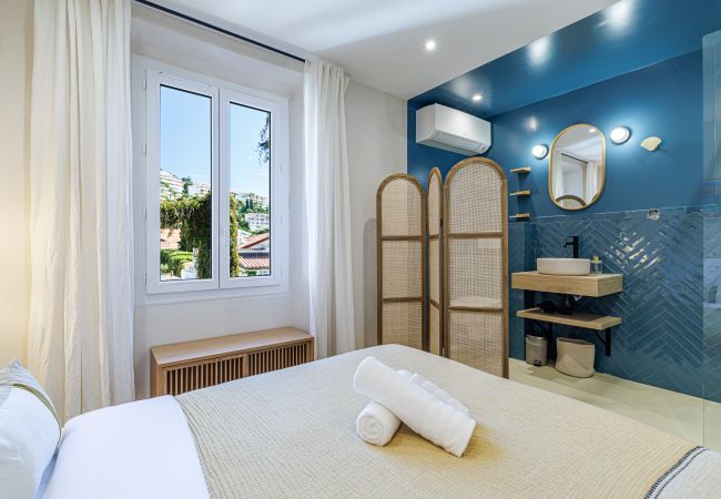 Apartment in Nice - Renovated Apartment – Air-Conditioned – 2 En-Suite Bedrooms Apartment in Nice - Renovated Apartment – Air-Conditioned – 2 En-Suite Bedrooms