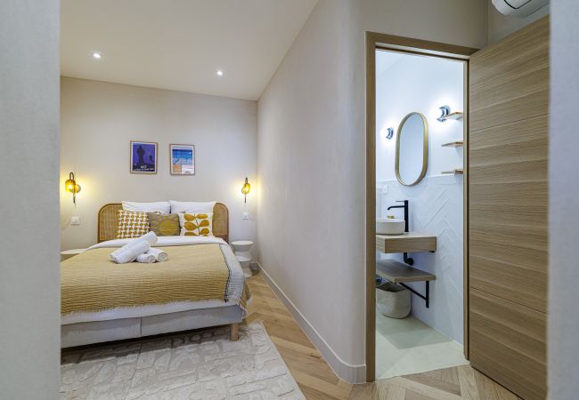 Apartment in Nice - Atypical Duplex Apartment – Air-Conditioned – 2 Bedrooms Apartment in Nice - Atypical Duplex Apartment – Air-Conditioned – 2 Bedrooms