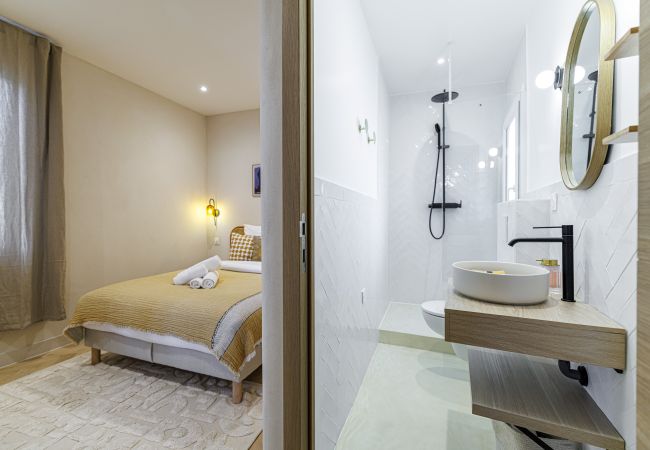 Apartment in Nice - Atypical Duplex Apartment – Air-Conditioned – 2 Bedrooms Apartment in Nice - Atypical Duplex Apartment – Air-Conditioned – 2 Bedrooms