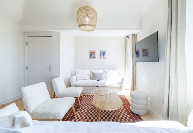 Apartment in Nice - Atypical Duplex Apartment – Air-Conditioned – 2 Bedrooms Apartment in Nice - Atypical Duplex Apartment – Air-Conditioned – 2 Bedrooms