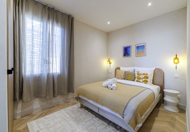 Apartment in Nice - Atypical Duplex Apartment – Air-Conditioned – 2 Bedrooms Apartment in Nice - Atypical Duplex Apartment – Air-Conditioned – 2 Bedrooms