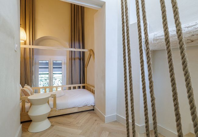 Apartment in Nice - Atypical Duplex Apartment – Air-Conditioned – 2 Bedrooms Apartment in Nice - Atypical Duplex Apartment – Air-Conditioned – 2 Bedrooms