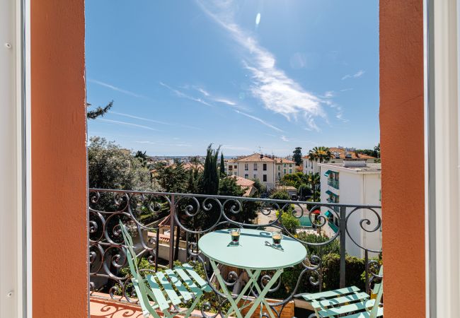 Apartment in Nice - Atypical Duplex Apartment – Air-Conditioned – 2 Bedrooms Apartment in Nice - Atypical Duplex Apartment – Air-Conditioned – 2 Bedrooms