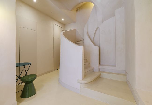Apartment in Nice - Atypical Duplex Apartment – Air-Conditioned – 2 Bedrooms Apartment in Nice - Atypical Duplex Apartment – Air-Conditioned – 2 Bedrooms