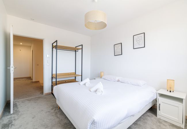 Villa in Saint Paul de Vence - Contemporary Villa – St Paul – Pool – A/C Villa in Saint Paul de Vence - Contemporary Villa – St Paul – Pool – A/C