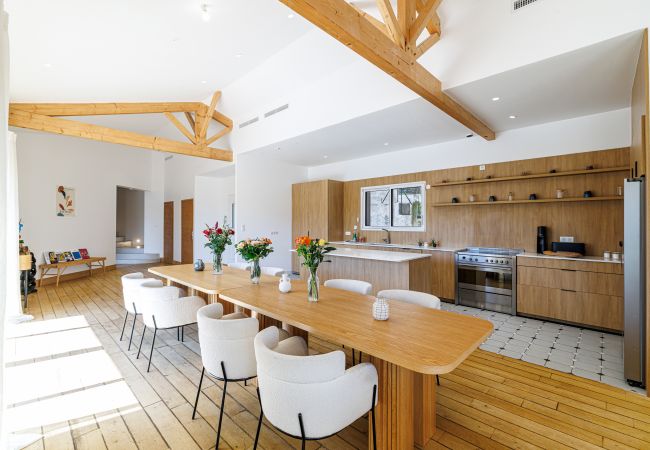 Villa in Saint Paul de Vence - Contemporary Villa – St Paul – Pool – A/C Villa in Saint Paul de Vence - Contemporary Villa – St Paul – Pool – A/C