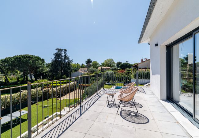 Villa in Saint Paul de Vence - Contemporary Villa – St Paul – Pool – A/C Villa in Saint Paul de Vence - Contemporary Villa – St Paul – Pool – A/C