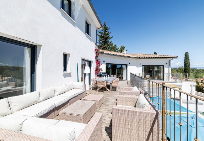 Villa in Saint Paul de Vence - Contemporary Villa – St Paul – Pool – A/C Villa in Saint Paul de Vence - Contemporary Villa – St Paul – Pool – A/C