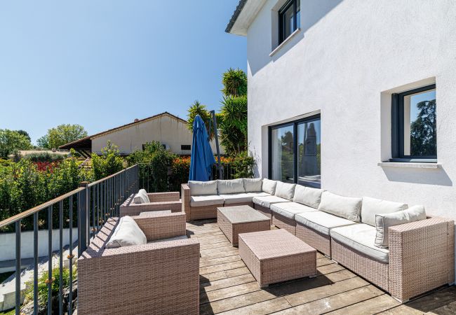 Villa in Saint Paul de Vence - Contemporary Villa – St Paul – Pool – A/C Villa in Saint Paul de Vence - Contemporary Villa – St Paul – Pool – A/C