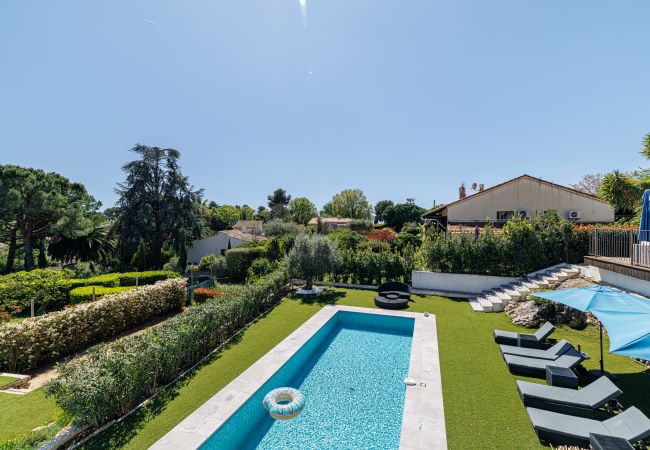 Villa in Saint Paul de Vence - Contemporary Villa – St Paul – Pool – A/C Villa in Saint Paul de Vence - Contemporary Villa – St Paul – Pool – A/C