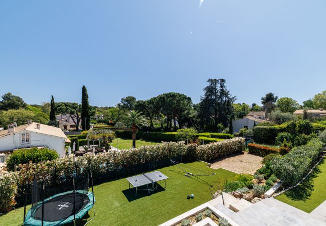 Villa in Saint Paul de Vence - Contemporary Villa – St Paul – Pool – A/C Villa in Saint Paul de Vence - Contemporary Villa – St Paul – Pool – A/C