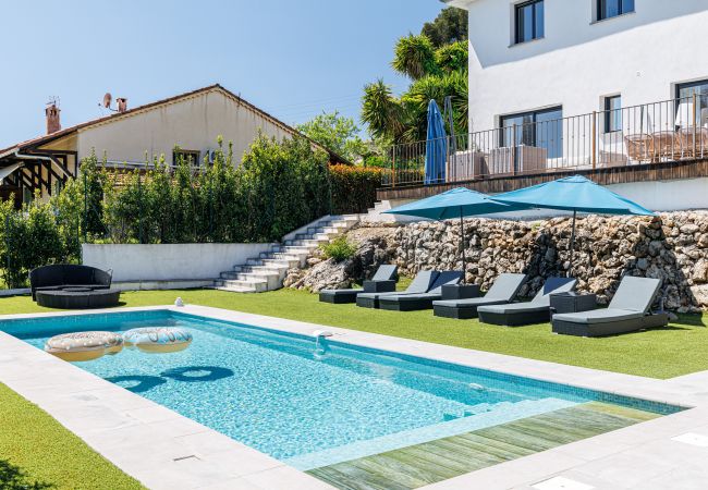 Villa in Saint Paul de Vence - Contemporary Villa – St Paul – Pool – A/C Villa in Saint Paul de Vence - Contemporary Villa – St Paul – Pool – A/C