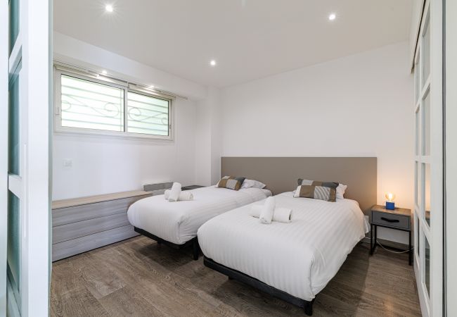 Apartment in Villefranche-sur-Mer - Panoramic see view - 2 bedrooms - Villefranche sur Mer Apartment in Villefranche-sur-Mer - Panoramic see view - 2 bedrooms - Villefranche sur Mer