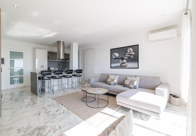 Apartment in Villefranche-sur-Mer - Panoramic see view - 2 bedrooms - Villefranche sur Mer Apartment in Villefranche-sur-Mer - Panoramic see view - 2 bedrooms - Villefranche sur Mer