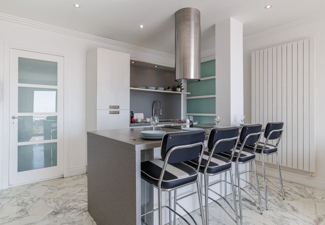 Apartment in Villefranche-sur-Mer - Panoramic see view - 2 bedrooms - Villefranche sur Mer Apartment in Villefranche-sur-Mer - Panoramic see view - 2 bedrooms - Villefranche sur Mer