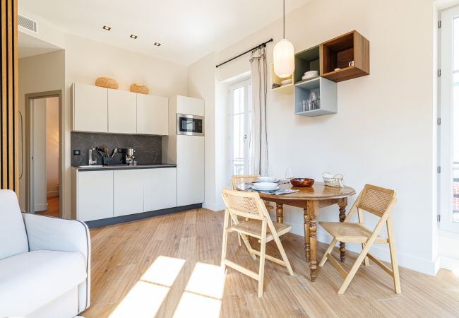 Apartment in Nice - Charming Air-Conditioned 1-Bedroom Apartment – Ideally Located in Nice Apartment in Nice - Charming Air-Conditioned 1-Bedroom Apartment – Ideally Located in Nice