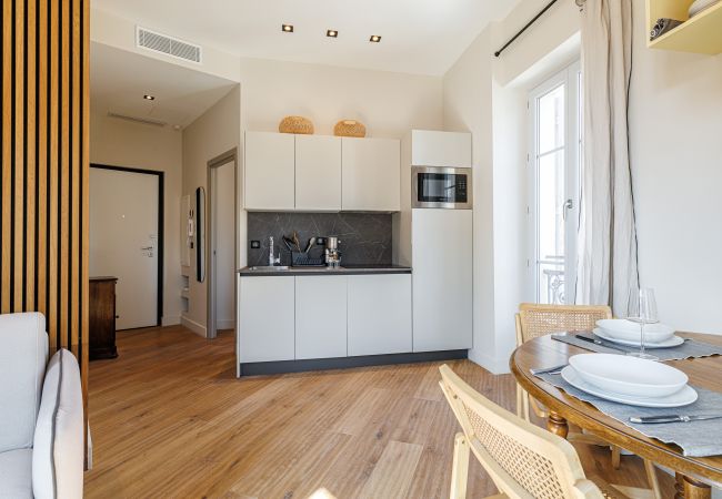 Apartment in Nice - Charming Air-Conditioned 1-Bedroom Apartment – Ideally Located in Nice Apartment in Nice - Charming Air-Conditioned 1-Bedroom Apartment – Ideally Located in Nice