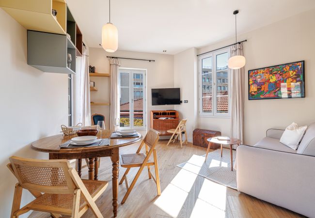 Apartment in Nice - Charming Air-Conditioned 1-Bedroom Apartment – Ideally Located in Nice Apartment in Nice - Charming Air-Conditioned 1-Bedroom Apartment – Ideally Located in Nice