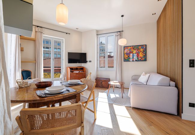 Apartment in Nice - Charming Air-Conditioned 1-Bedroom Apartment – Ideally Located in Nice Apartment in Nice - Charming Air-Conditioned 1-Bedroom Apartment – Ideally Located in Nice