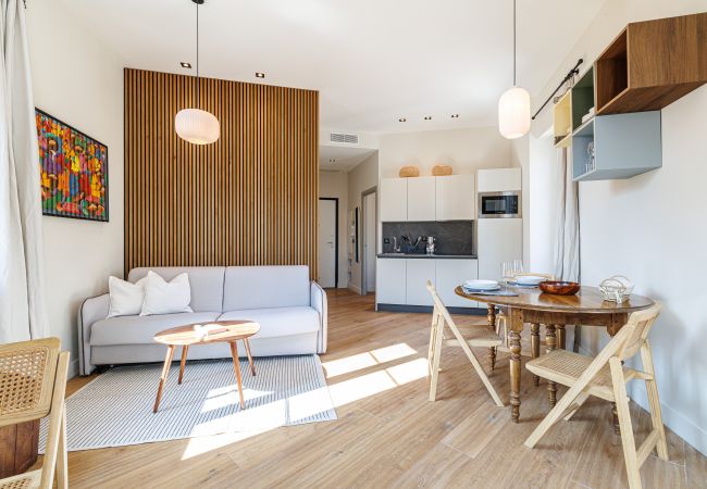 Apartment in Nice - Charming Air-Conditioned 1-Bedroom Apartment – Ideally Located in Nice Apartment in Nice - Charming Air-Conditioned 1-Bedroom Apartment – Ideally Located in Nice