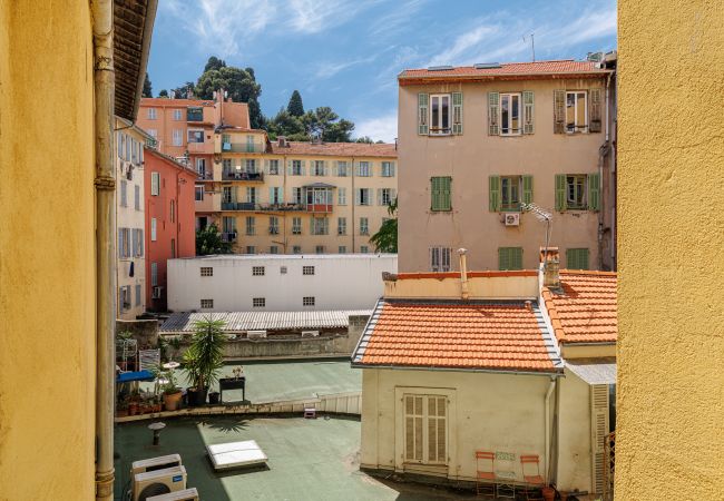 Apartment in Nice - Elegant Renovated 2-Bedroom Apartment – Balcony & 2 En-Suite Rooms Apartment in Nice - Elegant Renovated 2-Bedroom Apartment – Balcony & 2 En-Suite Rooms