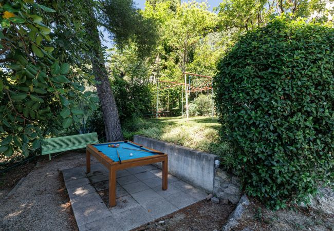 Villa in Nice - Family villa in Nice – Stunning view, pool and outdoor games Villa in Nice - Family villa in Nice – Stunning view, pool and outdoor games