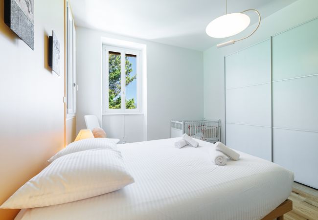 Villa in Nice - Family villa in Nice – Stunning view, pool and outdoor games Villa in Nice - Family villa in Nice – Stunning view, pool and outdoor games