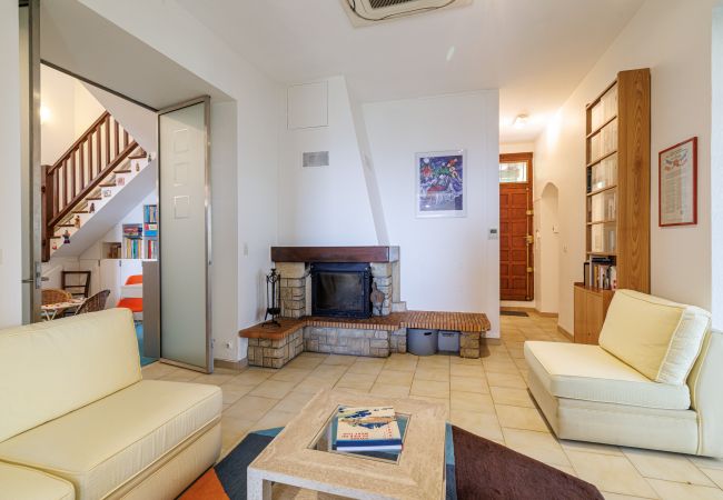 Villa in Nice - Family villa in Nice – Stunning view, pool and outdoor games Villa in Nice - Family villa in Nice – Stunning view, pool and outdoor games