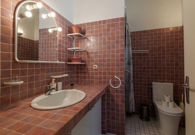 Villa in Nice - Family villa in Nice – Stunning view, pool and outdoor games Villa in Nice - Family villa in Nice – Stunning view, pool and outdoor games