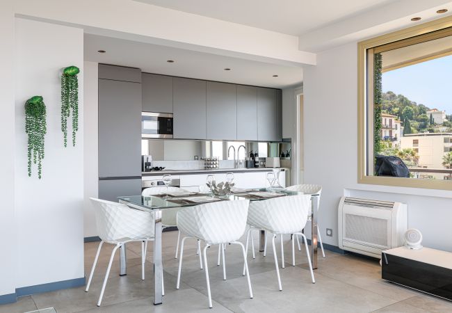 Apartment in Nice - Panoramic Sea View • Top Floor • Private Garage • A/C Apartment in Nice - Panoramic Sea View • Top Floor • Private Garage • A/C