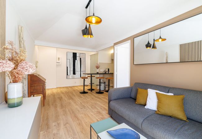 Apartment in Nice - Chic & Bright 1 Bedroom A/C Apartment with Balcony Apartment in Nice - Chic & Bright 1 Bedroom A/C Apartment with Balcony