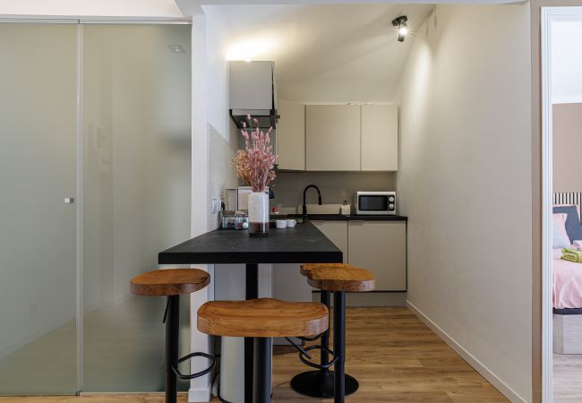 Apartment in Nice - Chic & Bright 1 Bedroom A/C Apartment with Balcony Apartment in Nice - Chic & Bright 1 Bedroom A/C Apartment with Balcony