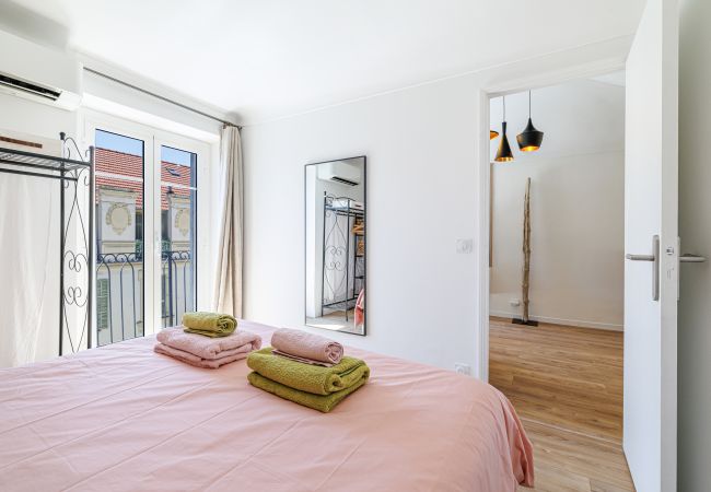 Apartment in Nice - Chic & Bright 1 Bedroom A/C Apartment with Balcony Apartment in Nice - Chic & Bright 1 Bedroom A/C Apartment with Balcony