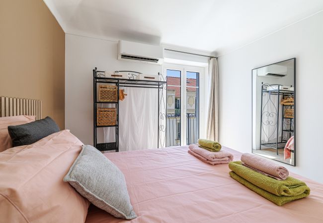 Apartment in Nice - Chic & Bright 1 Bedroom A/C Apartment with Balcony Apartment in Nice - Chic & Bright 1 Bedroom A/C Apartment with Balcony