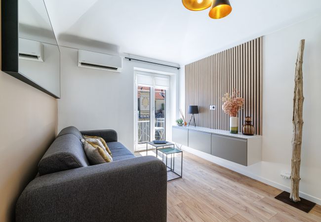 Apartment in Nice - Chic & Bright 1 Bedroom A/C Apartment with Balcony Apartment in Nice - Chic & Bright 1 Bedroom A/C Apartment with Balcony