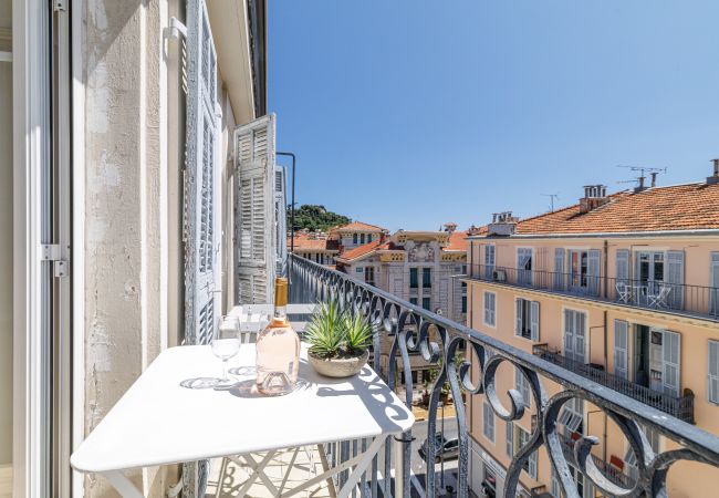 Apartment in Nice - Chic & Bright 1 Bedroom A/C Apartment with Balcony Apartment in Nice - Chic & Bright 1 Bedroom A/C Apartment with Balcony
