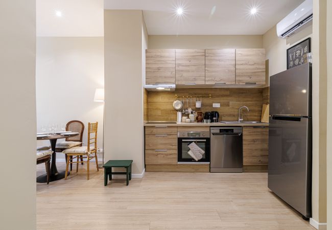 Apartment in Nice - Elegant 2-Bedroom Apartment with Large Terrace – Port/Riquier Apartment in Nice - Elegant 2-Bedroom Apartment with Large Terrace – Port/Riquier