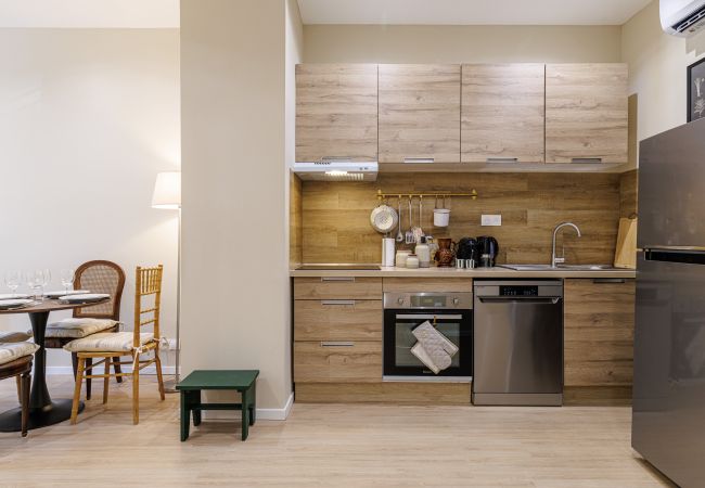 Apartment in Nice - Elegant 2-Bedroom Apartment with Large Terrace – Port/Riquier Apartment in Nice - Elegant 2-Bedroom Apartment with Large Terrace – Port/Riquier