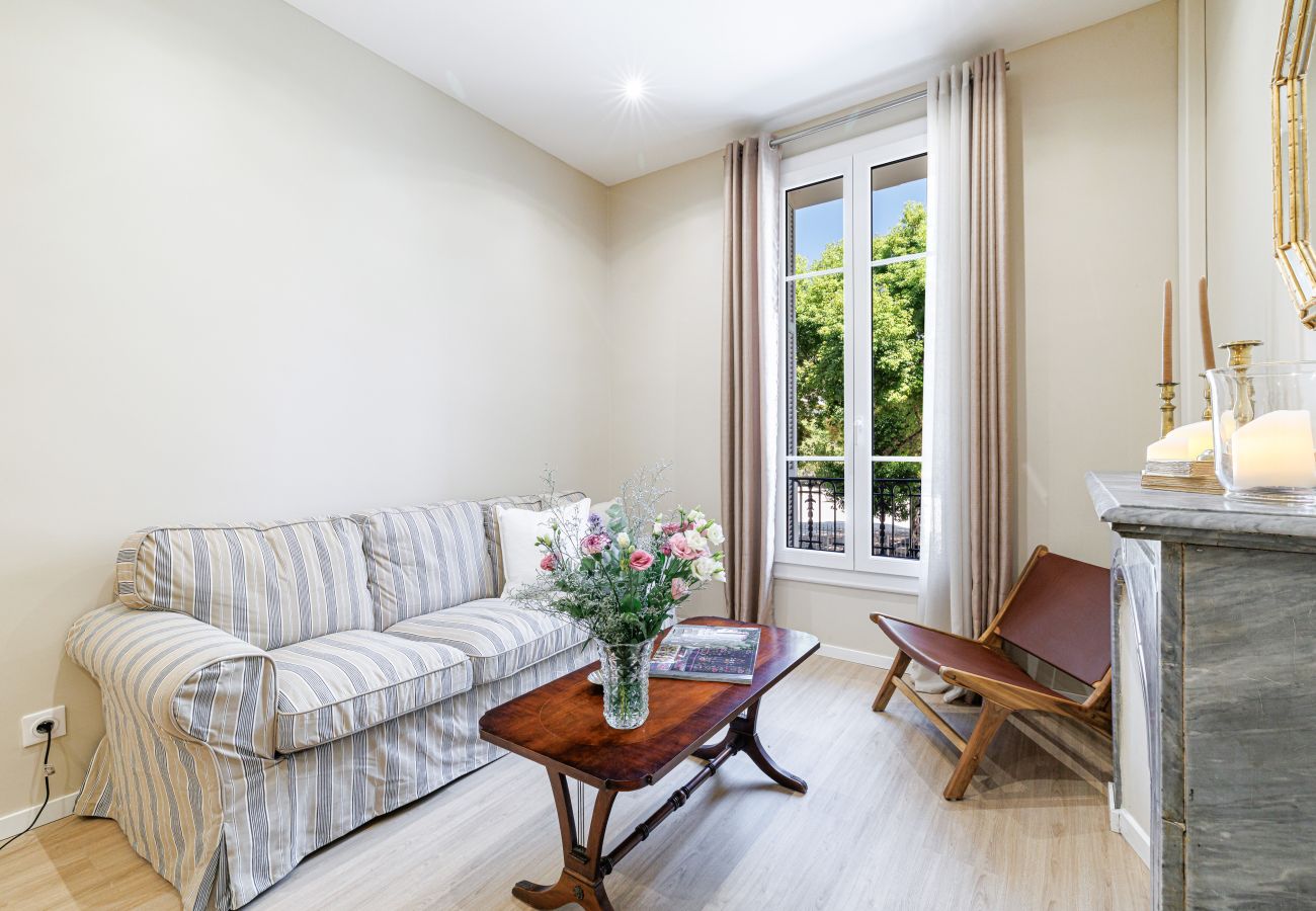 Apartment in Nice - Elegant 2-Bedroom Apartment with Large Terrace – Port/Riquier Apartment in Nice - Elegant 2-Bedroom Apartment with Large Terrace – Port/Riquier