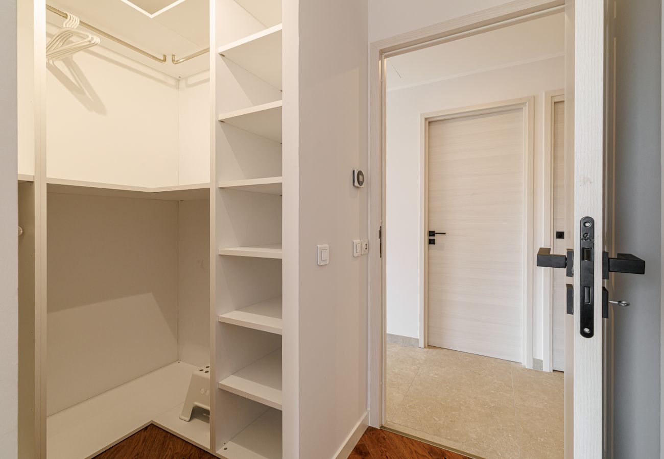 Apartment in Nice - Superb Renovated 2-Bedroom in Nice Cimiez – Peace & Comfort Apartment in Nice - Superb Renovated 2-Bedroom in Nice Cimiez – Peace & Comfort