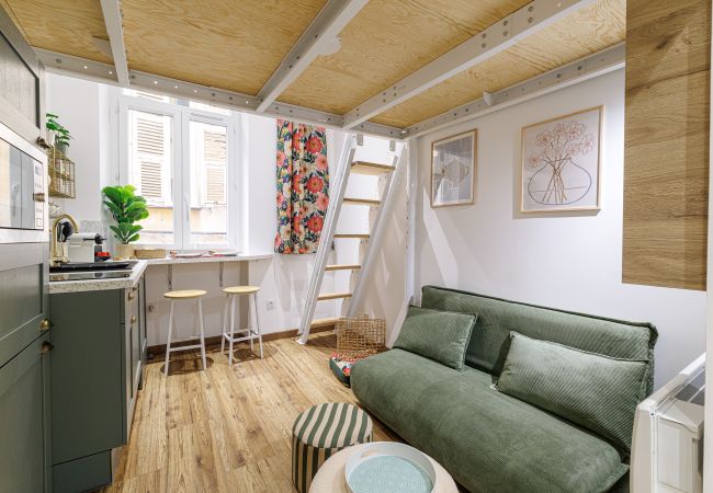 Studio in Nice - Cozy studio with mezzanine – Old Town Nice