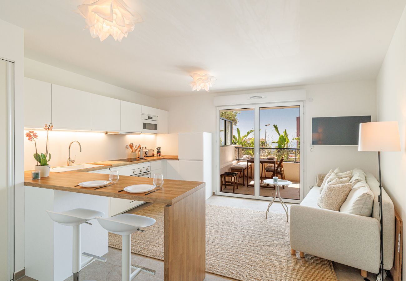 Apartment in Cap-d´Ail - Brand-new bright apartment — Large sea-view terrace, steps from Monaco